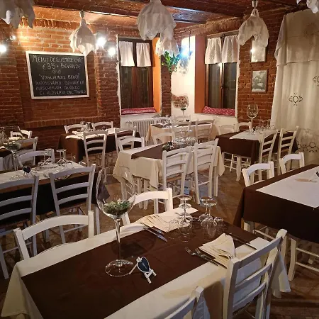 La Locanda Degli Elfi Di Locanda Casa Porrati Bed & Breakfast Lu (Piedmont)